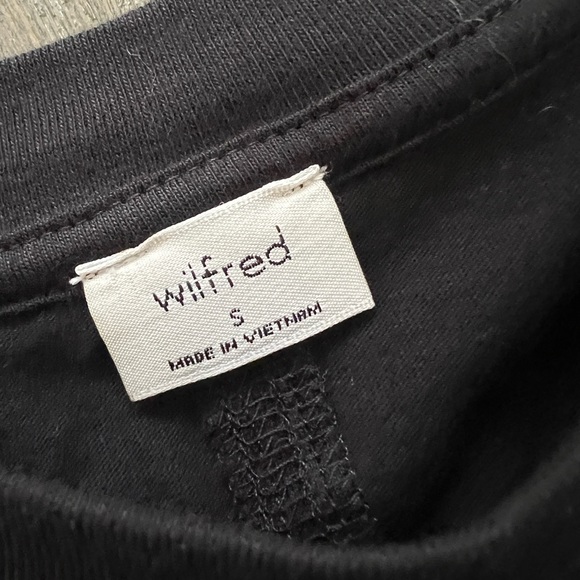 Wilfred crop top with side gathering , new without tag. - Picture 3 of 6